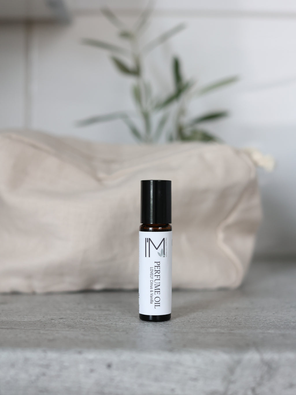 Perfume oil