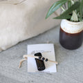 Aromaarmband med lavastenar - Wear your ritual!